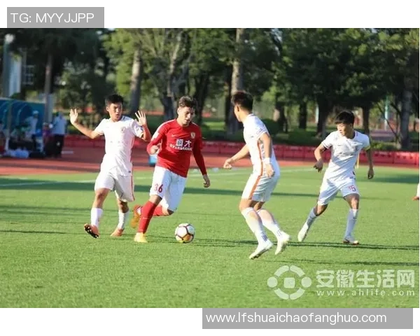 足球苏海洋：探索中国足球的未来与挑战，激发年轻球员的无限潜力与梦想