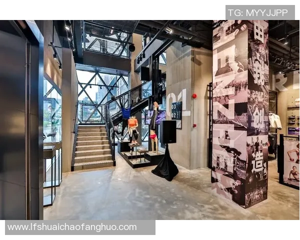 阿迪达斯足球旗舰店全新开业尽享专业装备与运动激情