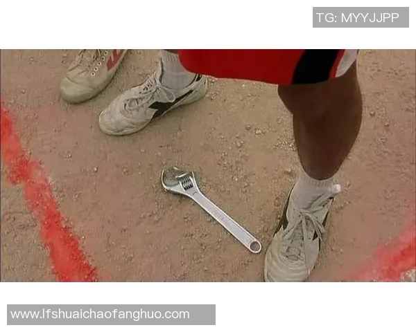 踢足球扳手的多功能应用与创新设计探讨